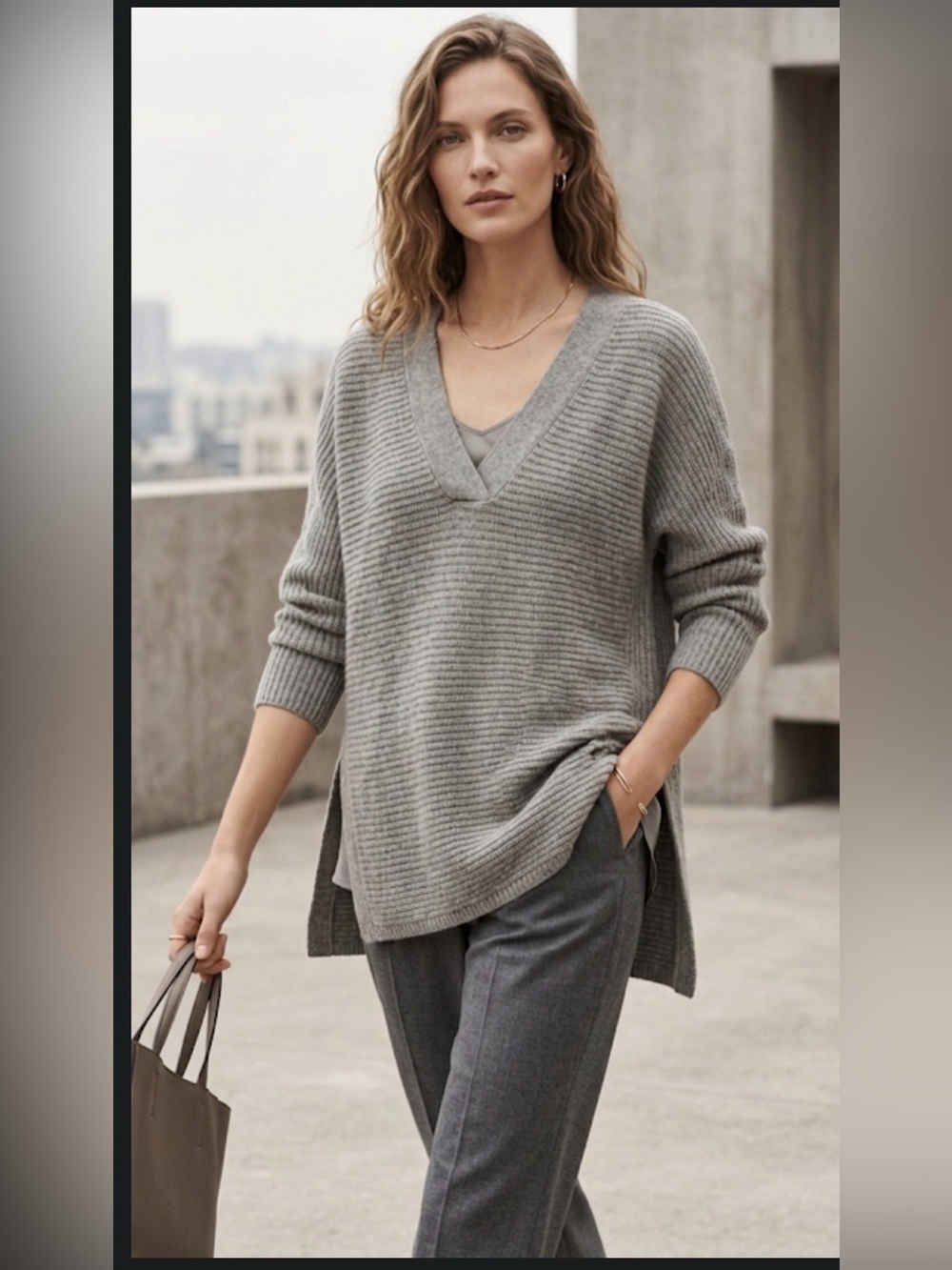 Vince,Traveling  Rib V Neck Sweater in
Heather Steel. Cashmere blend.